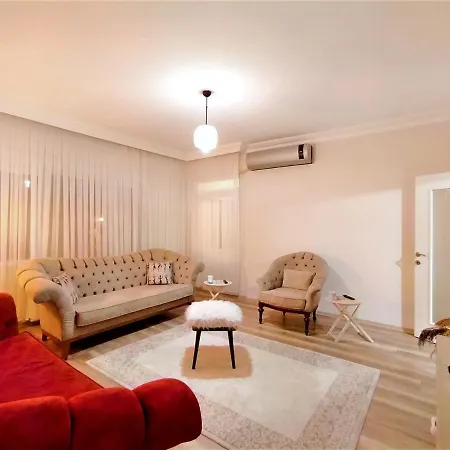Lägenhet Spacious And Cozy In Muratpasa Antalya