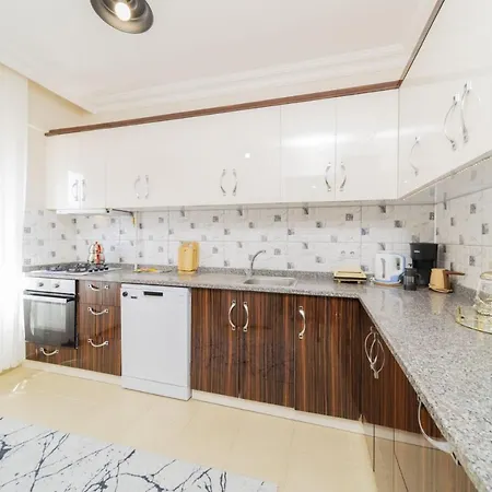 Spacious And Cozy In Muratpasa شقة أنطاليا