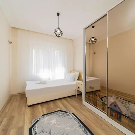 Spacious And Cozy In Muratpasa * 安塔利亚